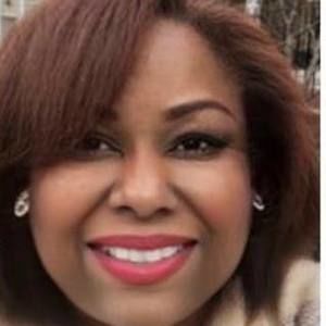 Meet your Posher, Roxana